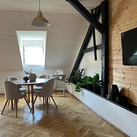 Kuki Apartment *