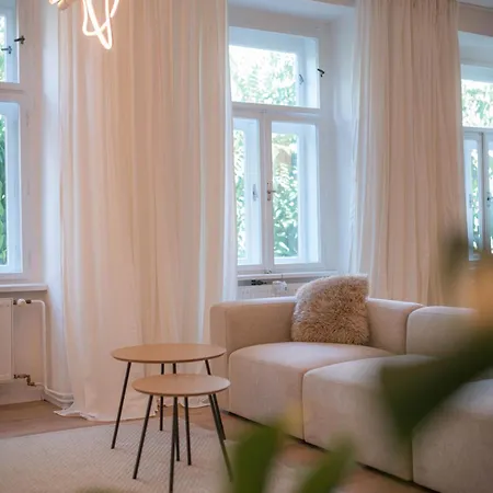 Kuki Apartment *